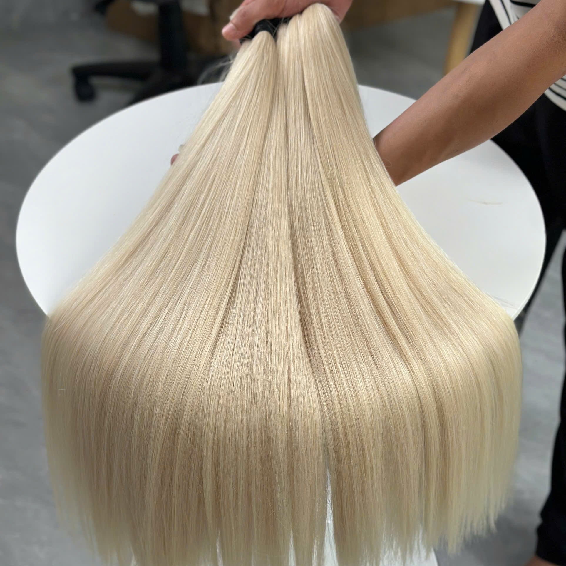 Vietnamese Bulk Hair Straight Platinum Blonde — Wholesale Double Drawn Bleached
