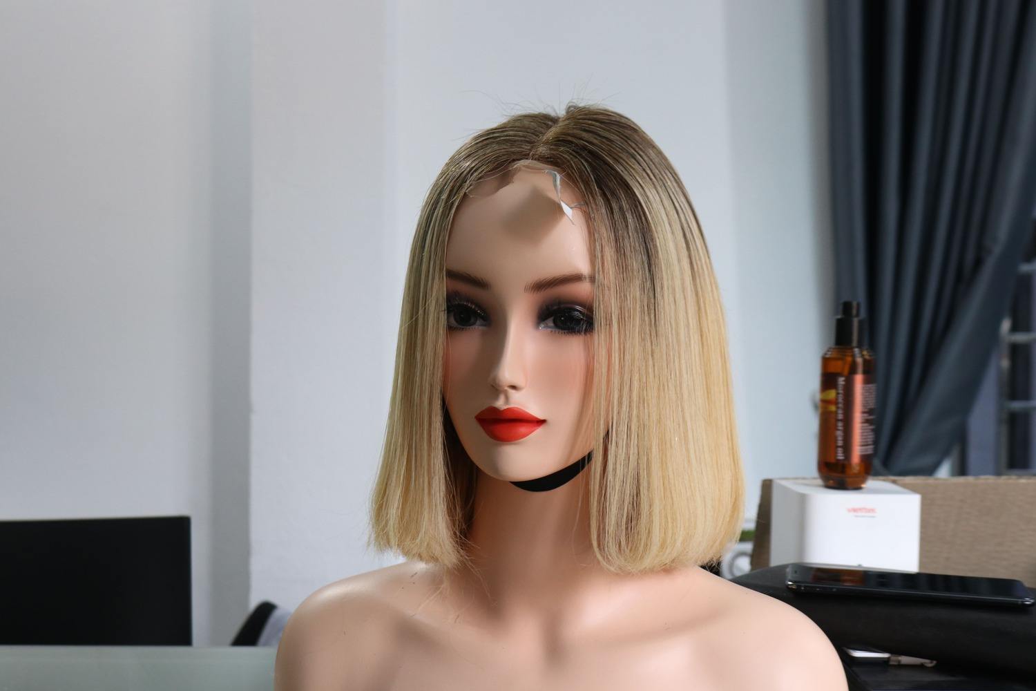 Short Ombre Bob Wig – Brown to Blonde 10 inches closure 2×6 Light chemical processed premium quality wholesale 2025